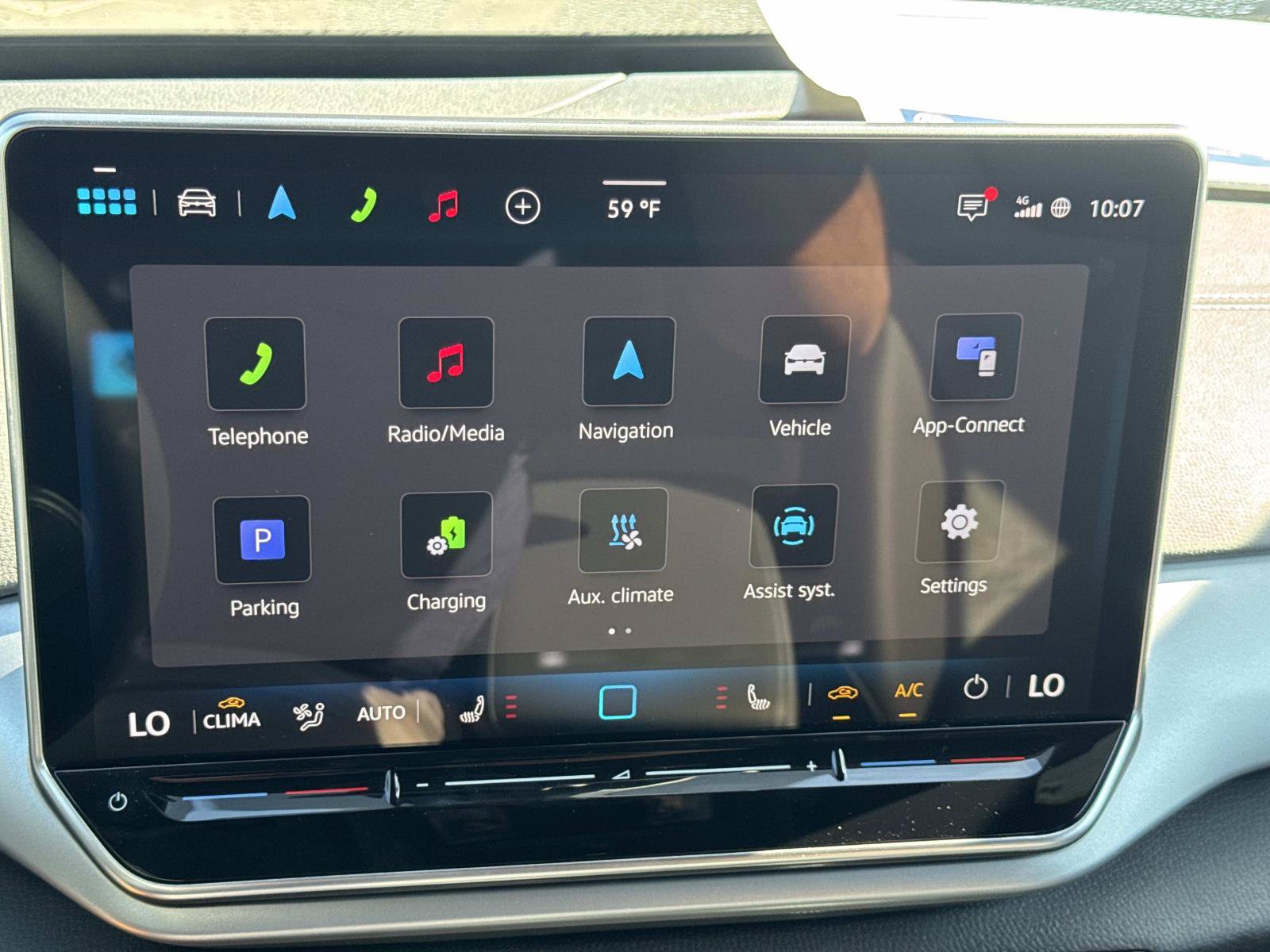 New 2026 Volkswagen ID.4 Pro RWD image 28
