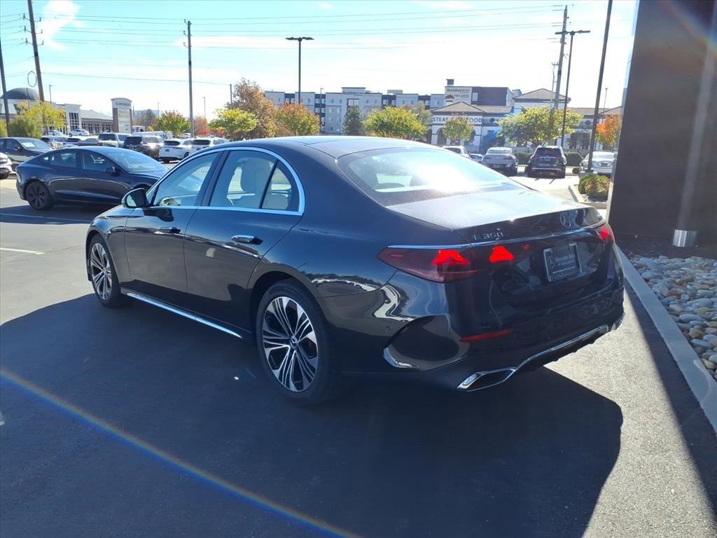 New 2026 Mercedes-Benz E 350 4MATIC Sedan image 5