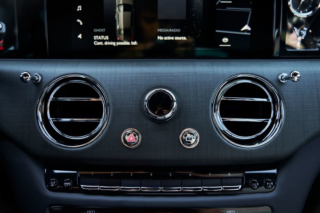 Used 2025 Rolls-Royce Ghost AWD/4WD image 84