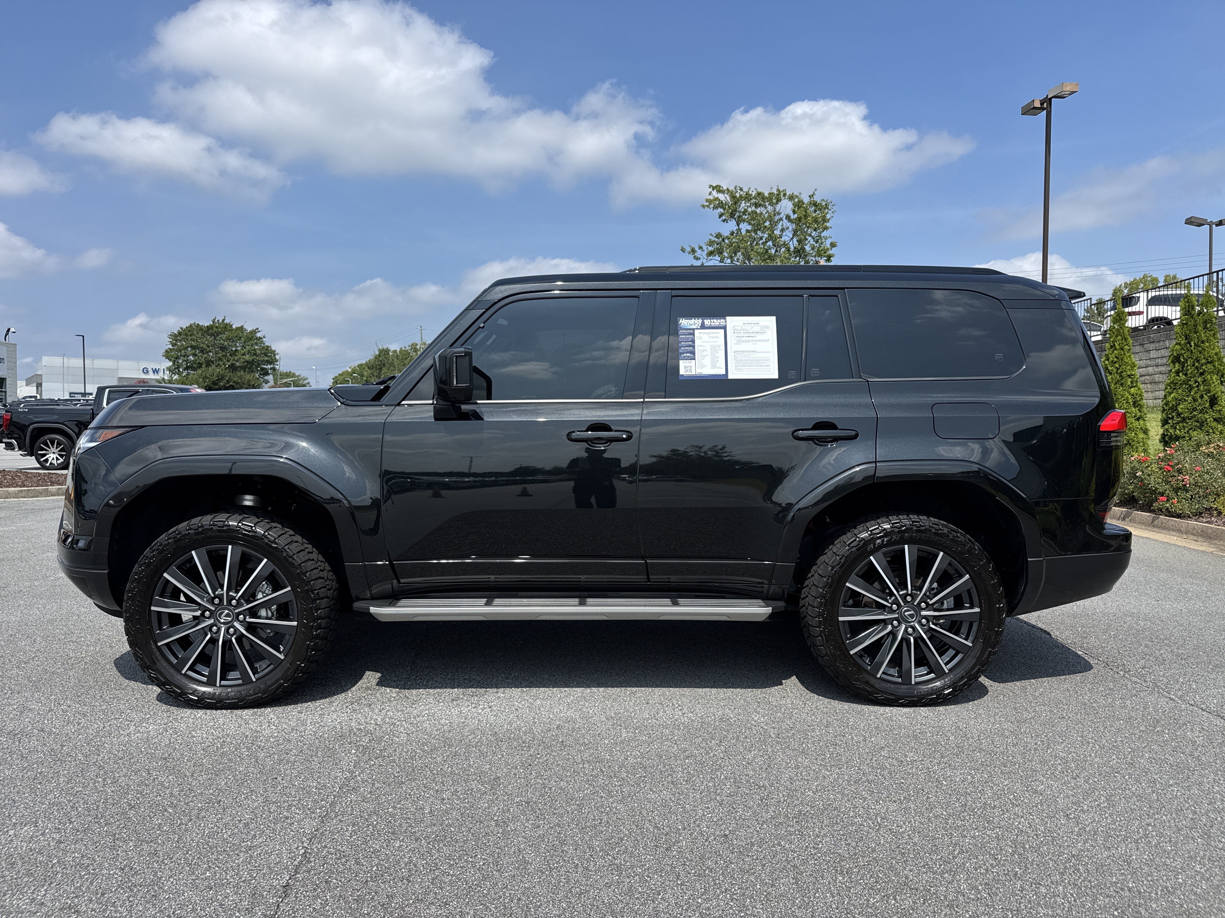 Used 2024 Lexus GX 550 w/ Accessory Package (Z1) AWD/4WD image 7