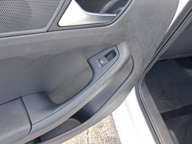 Used 2016 Volkswagen Jetta S image 10