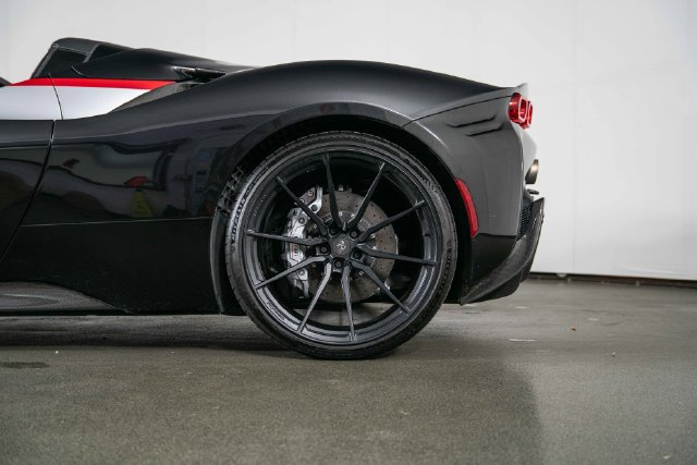Used 2022 Ferrari SF90 Spider AWD/4WD image 13