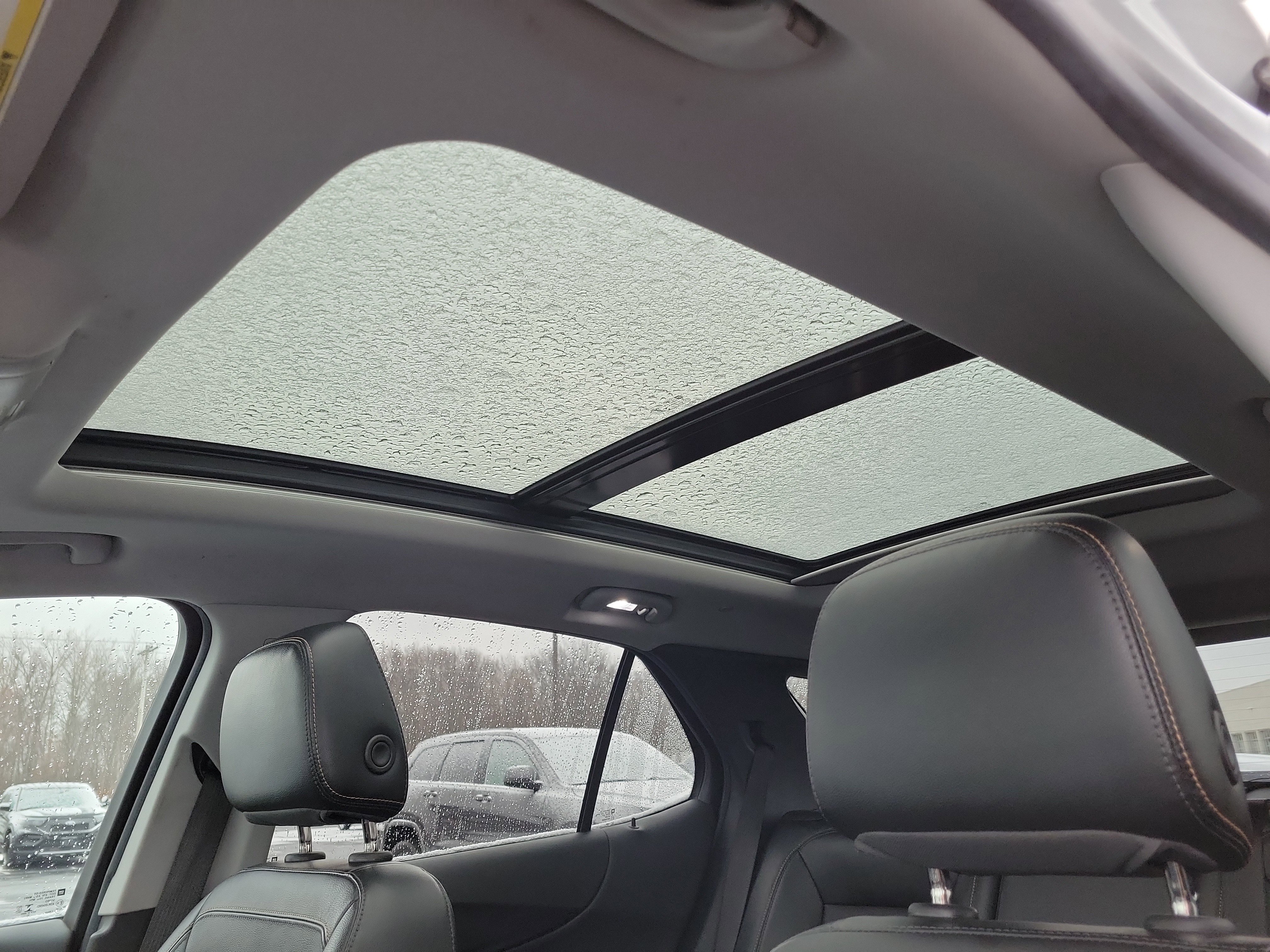 Used 2020 Chevrolet Equinox LT w/ Sport Edition image 22