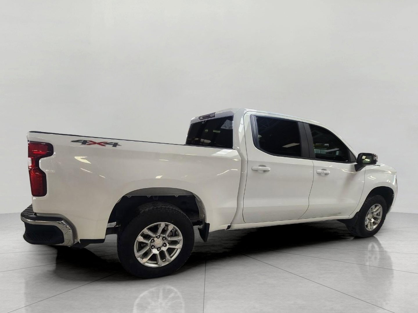 Used 2024 Chevrolet Silverado 1500 LT image 5