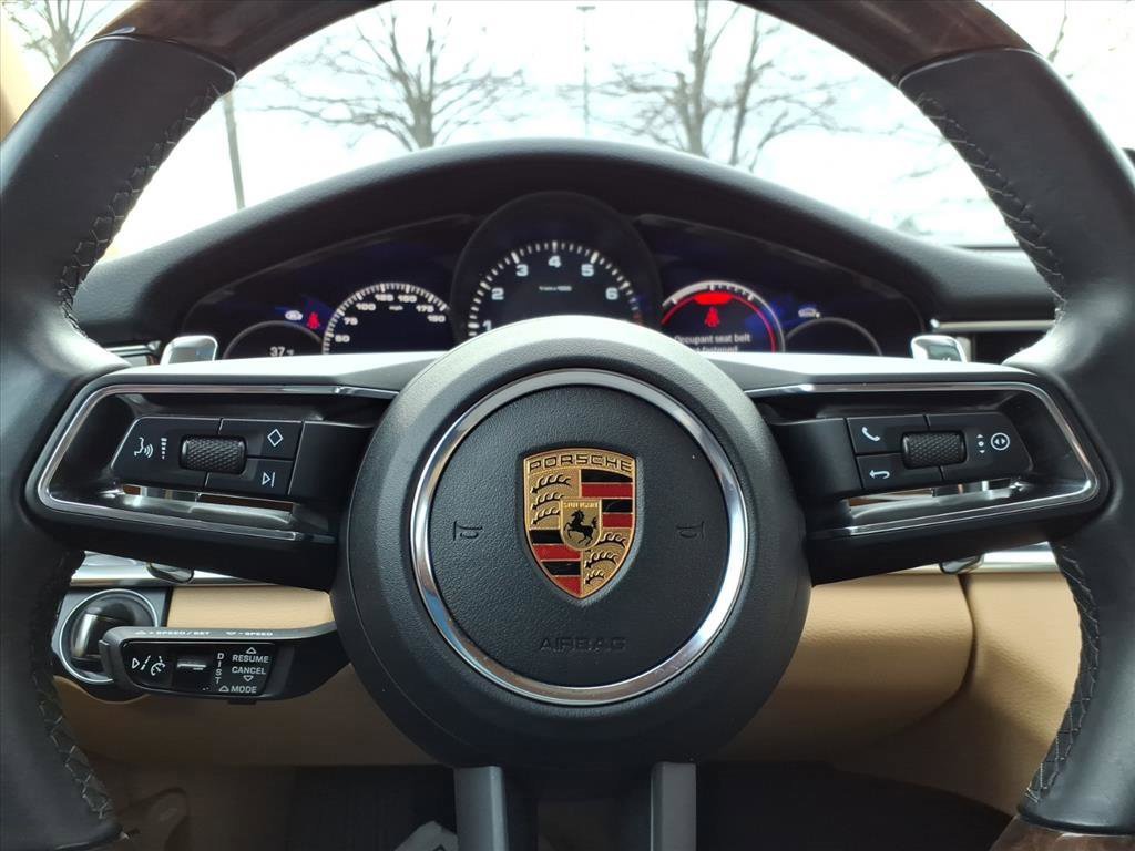 Used 2023 Porsche Panamera 4 image 23