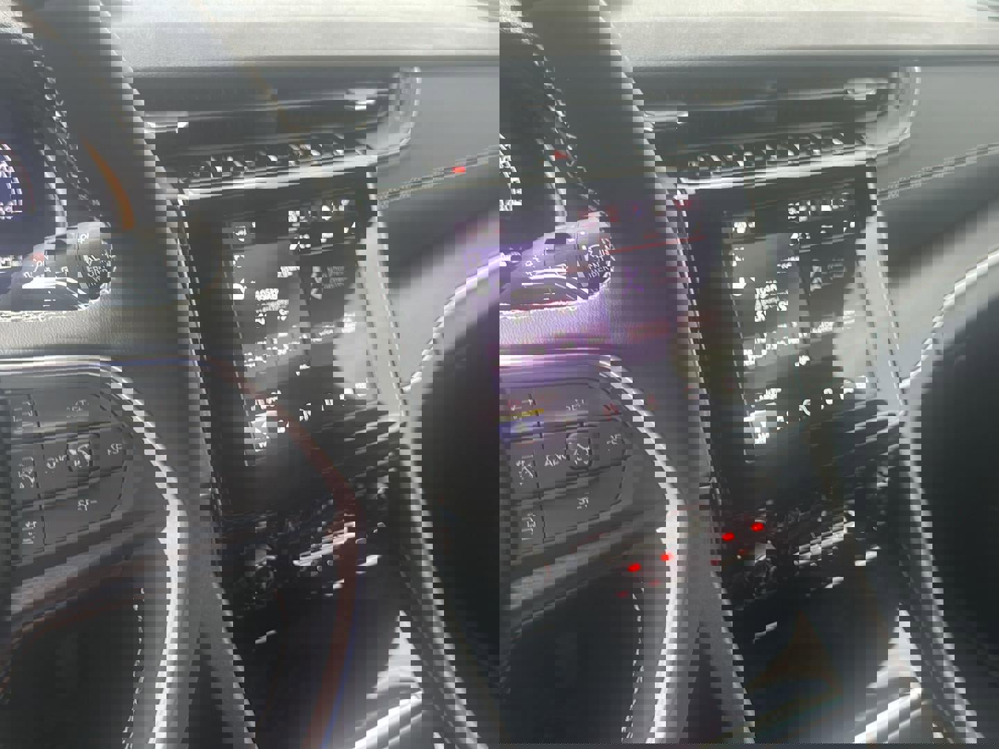 New 2025 Jeep Grand Cherokee L Altitude image 15