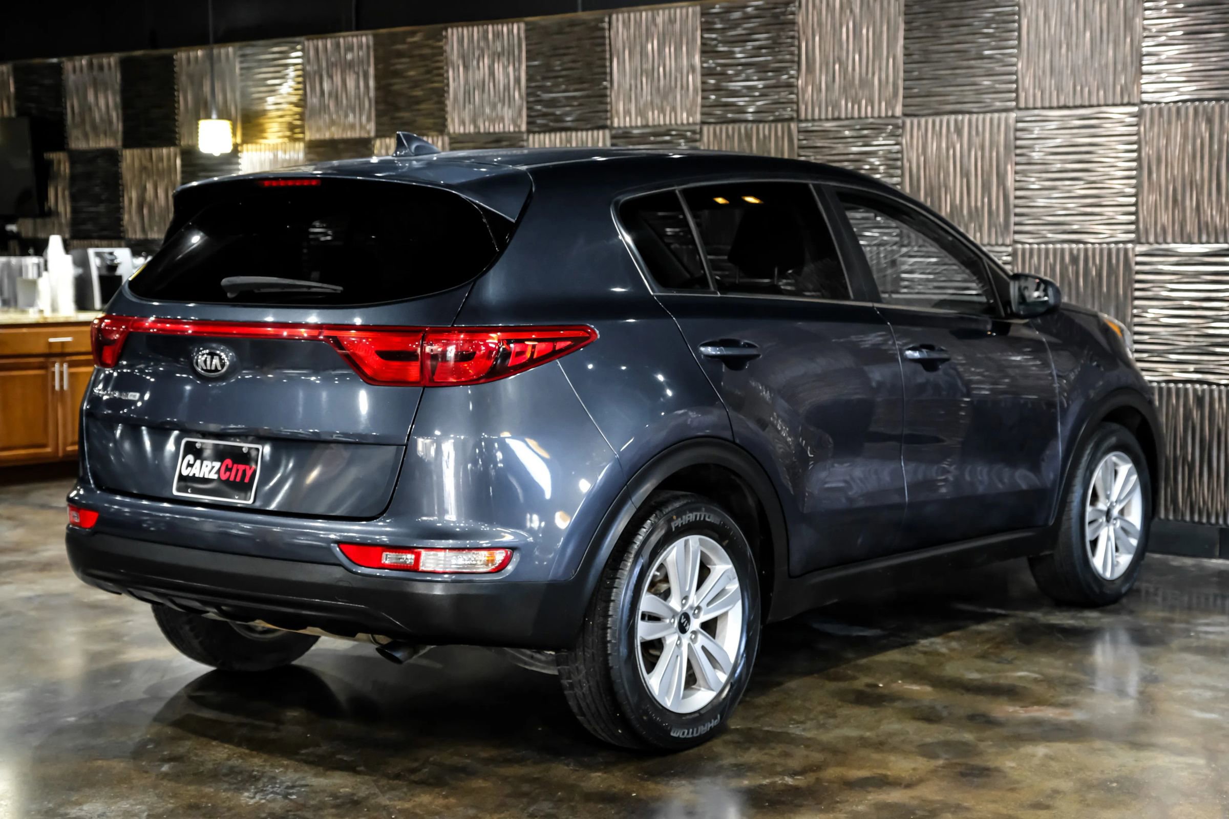 Used 2018 Kia Sportage LX FWD image 10