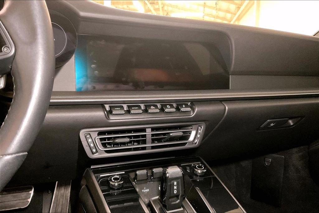 Used 2024 Porsche 911 Carrera 4S w/ Premium Package image 11