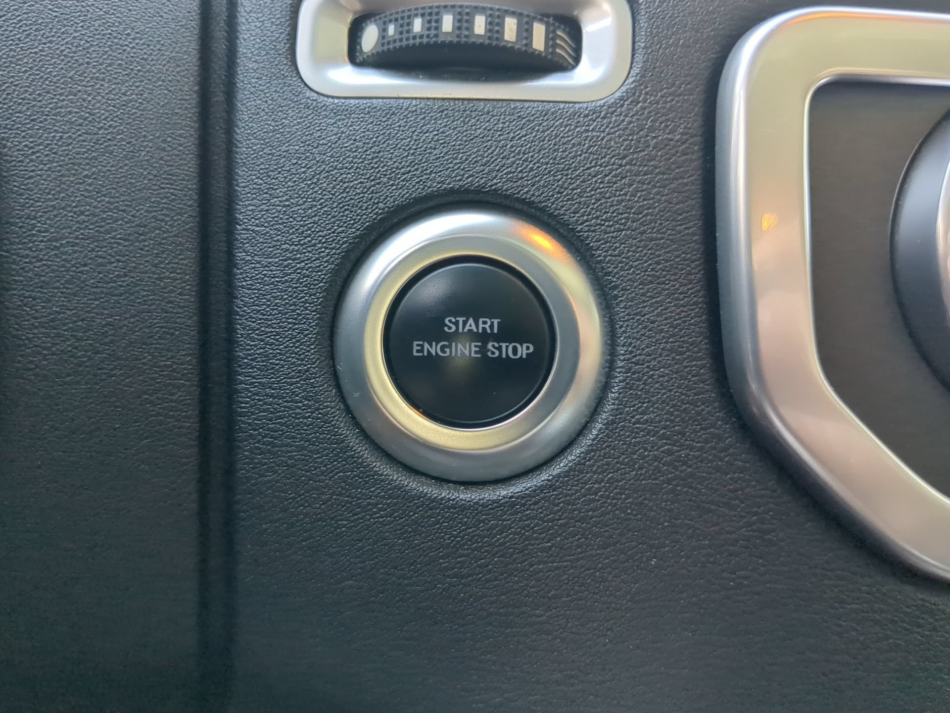 Used 2014 Land Rover LR4 HSE AWD/4WD image 66
