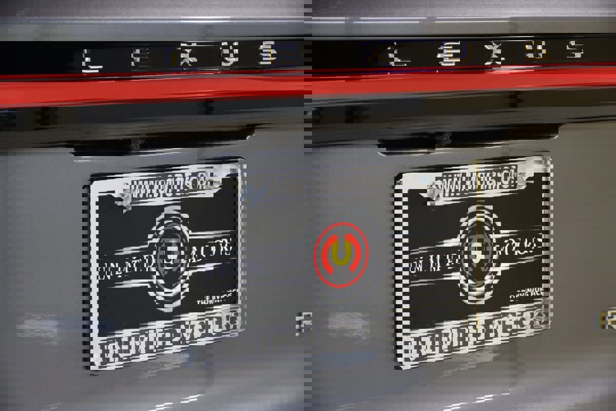 Used 2023 Lexus RX 500h F Sport image 7