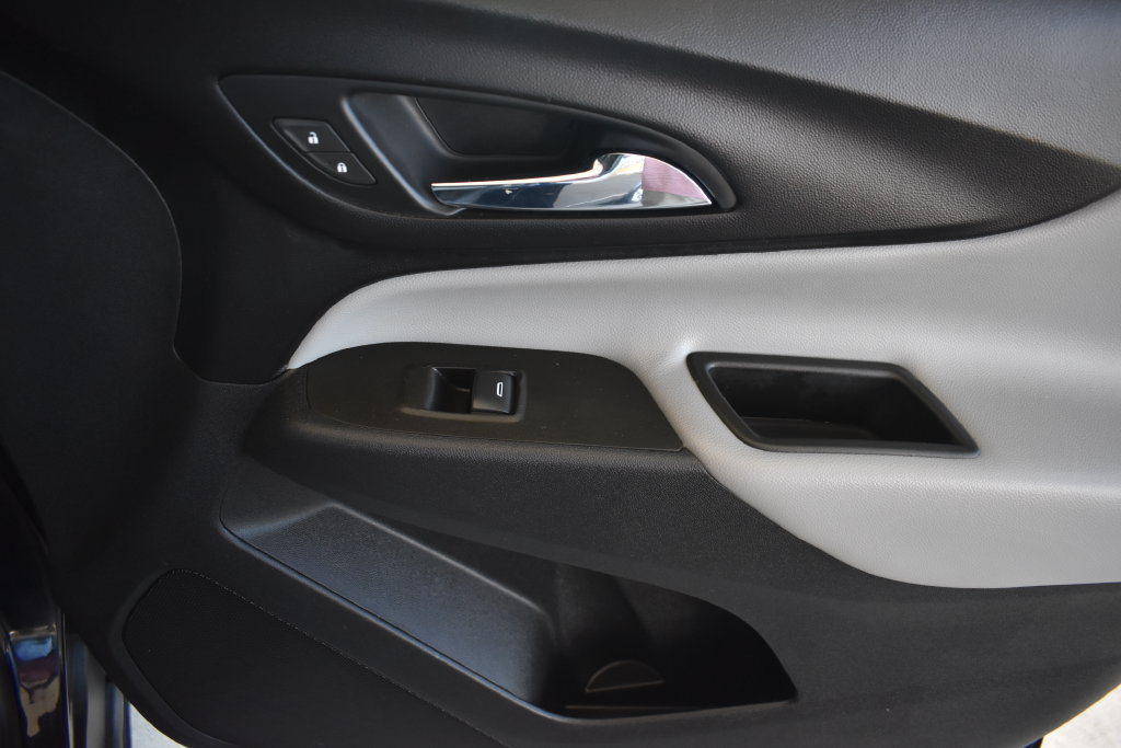 Used 2021 Chevrolet Equinox LT FWD image 21