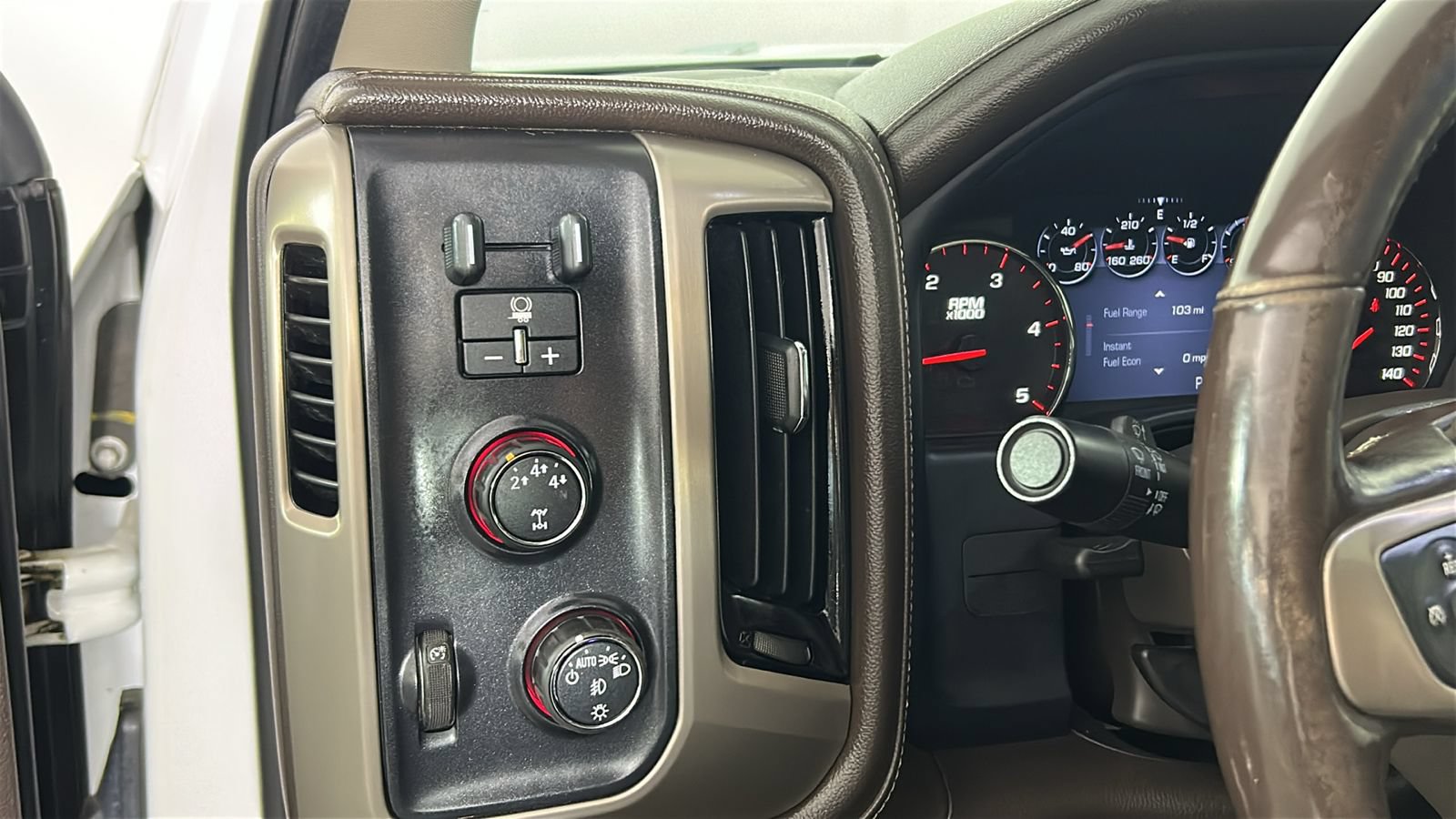 Used 2015 GMC Sierra 3500 Denali AWD/4WD image 22
