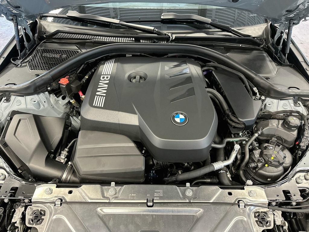 New 2026 BMW 330i xDrive Sedan w/ M Sport Package AWD/4WD image 31