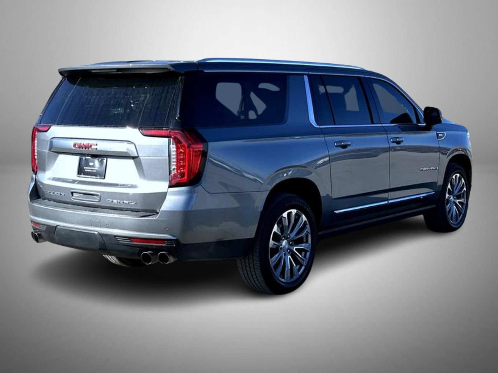 Certified 2022 GMC Yukon XL Denali w/ Denali Premium Package AWD/4WD image 5