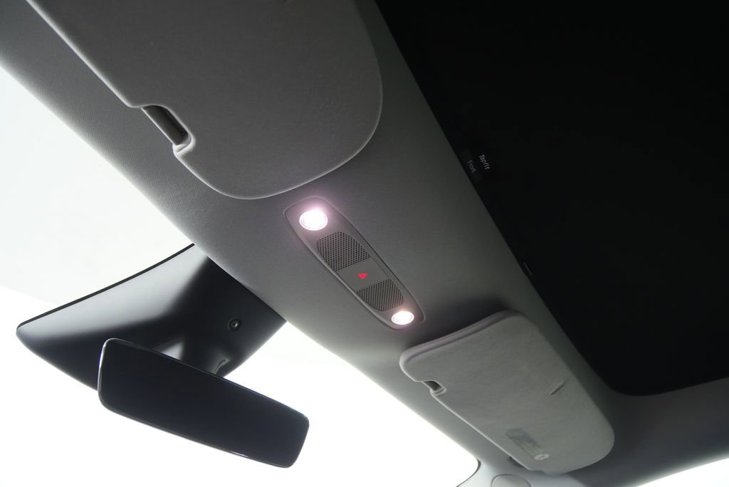 Used 2023 Tesla Model Y Long Range image 21