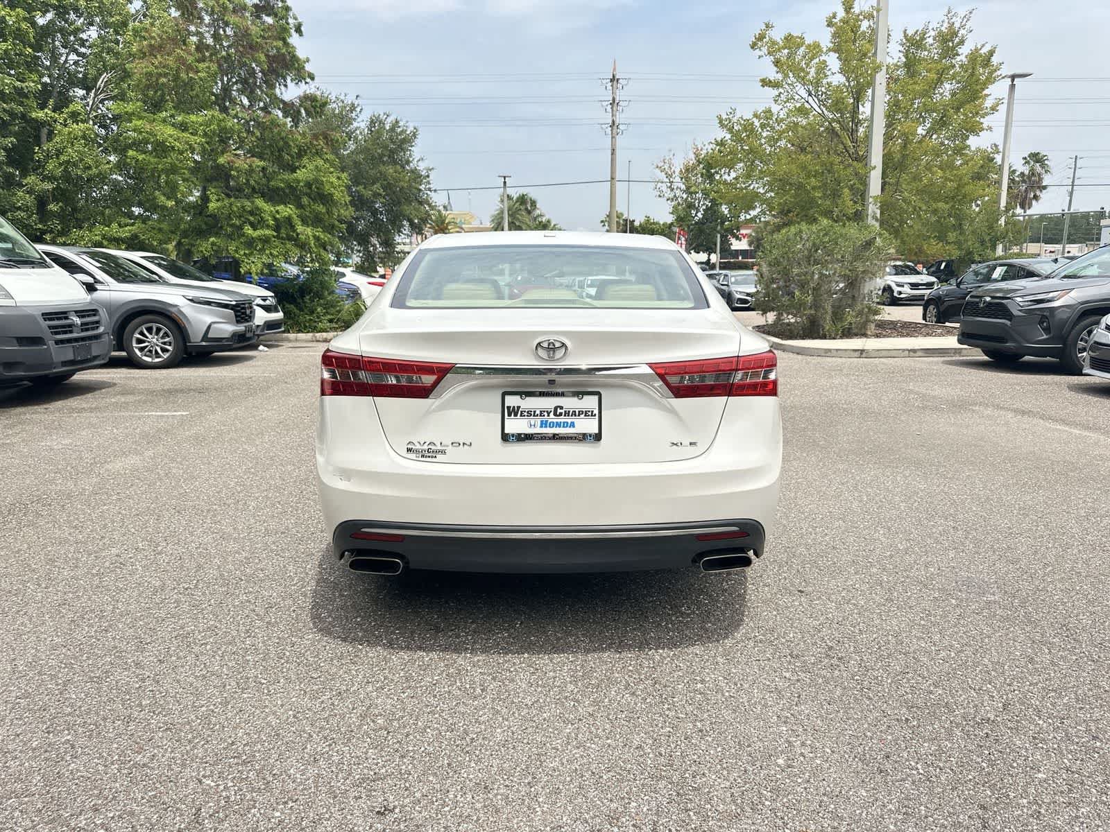 Used 2016 Toyota Avalon XLE FWD image 5