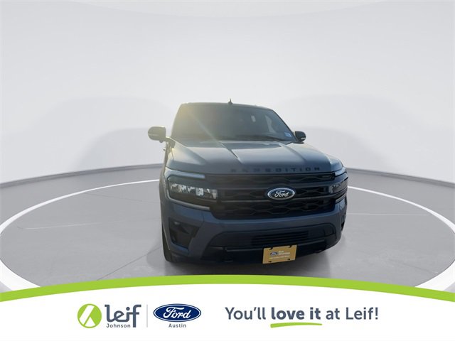 Used 2023 Ford Expedition Limited image 2