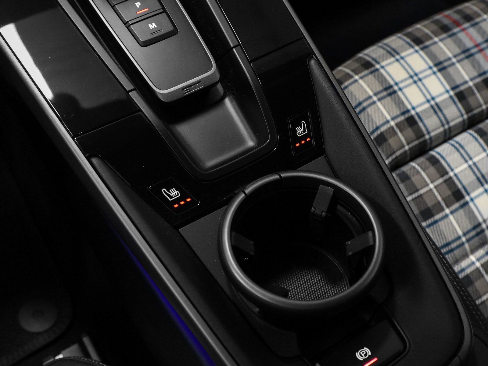 Certified 2025 Porsche 911 Turbo image 64