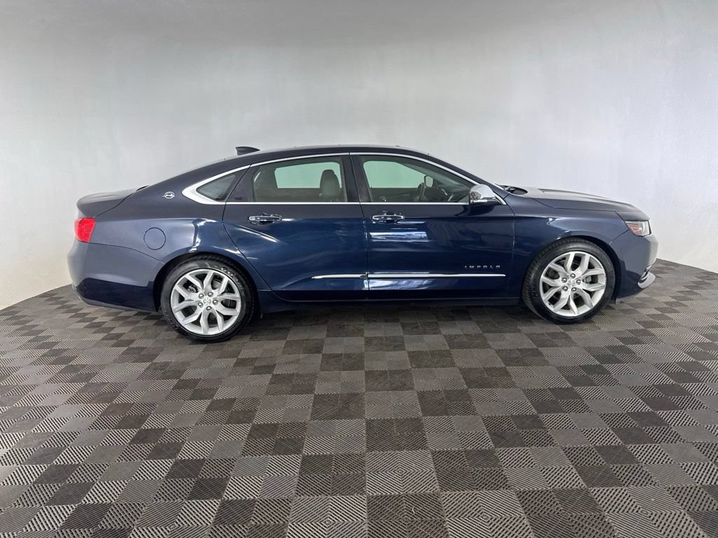 Used 2015 Chevrolet Impala LTZ FWD image 11