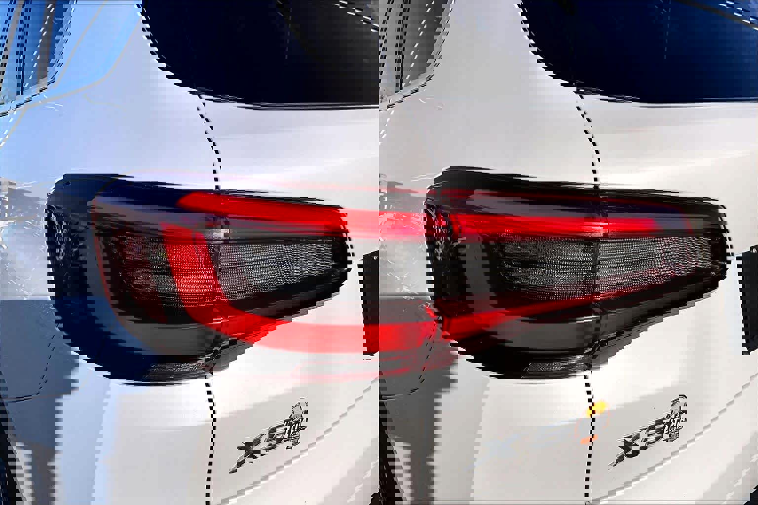 Used 2021 BMW X5 xDrive45e w/ Executive Package image 40