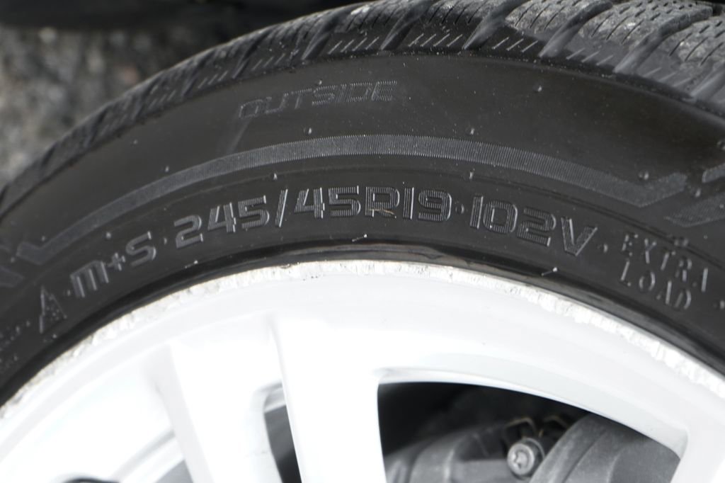 Used 2020 Tesla Model Y Long Range image 39