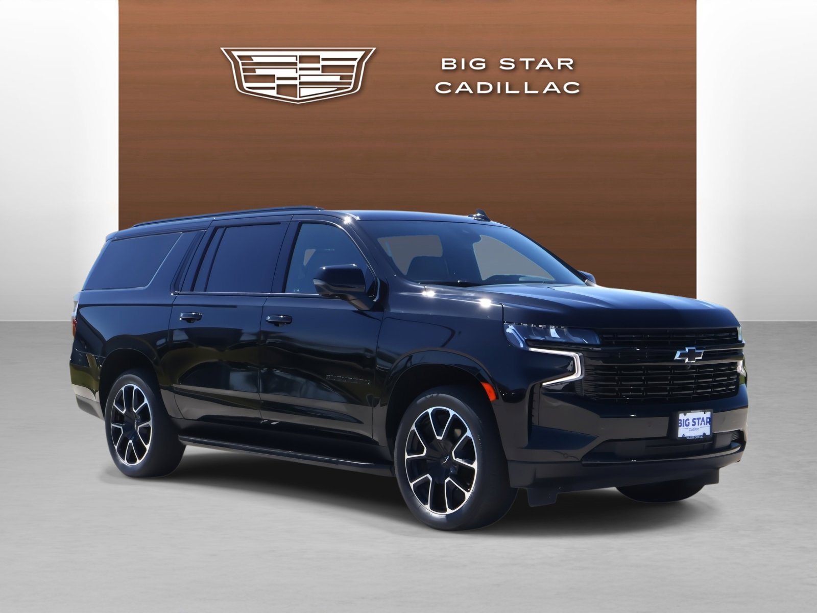 Used 2023 Chevrolet Suburban RST w/ Luxury Package image 7