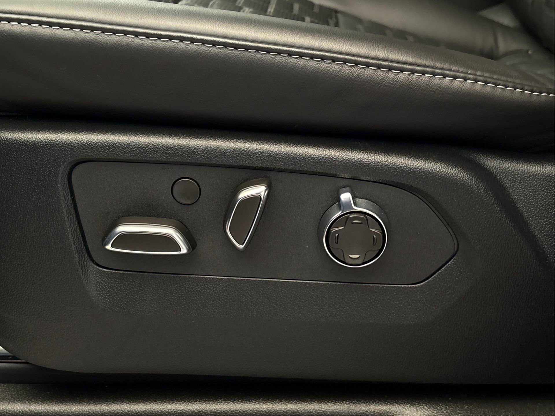 New 2026 Cadillac Escalade Platinum Sport image 33