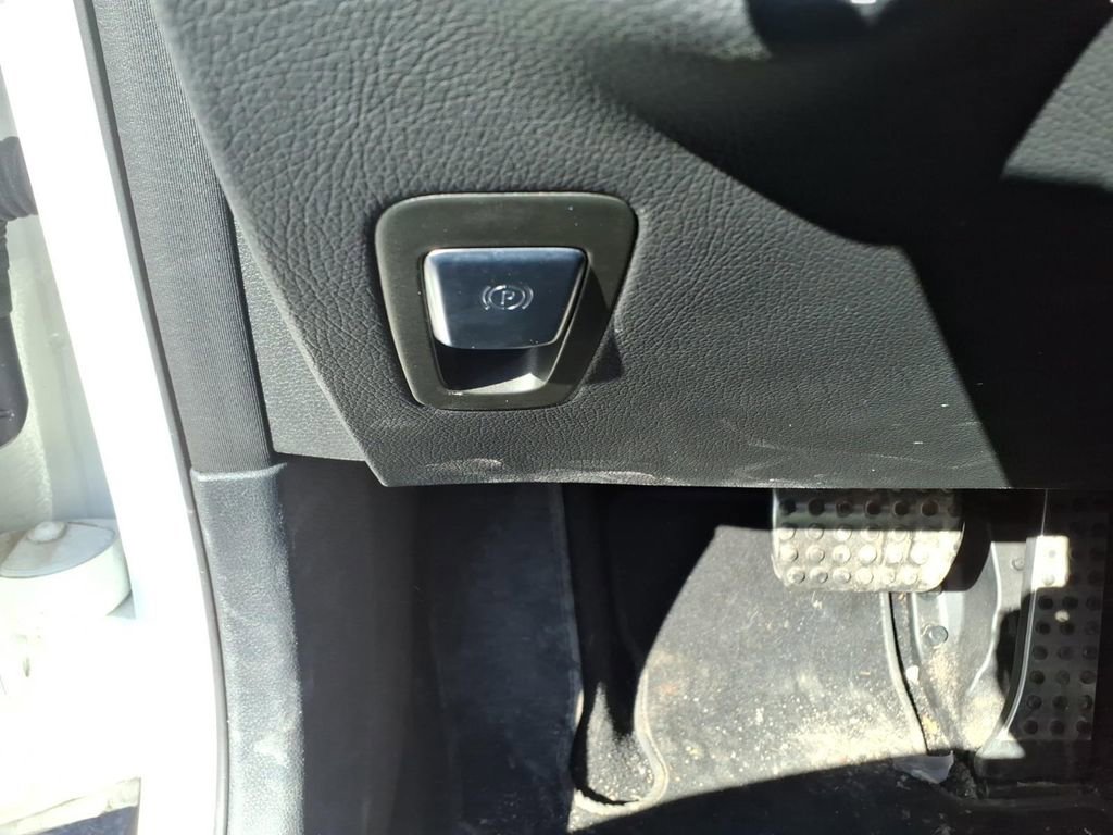 Used 2022 Mercedes-Benz GLC 300 4MATIC image 14