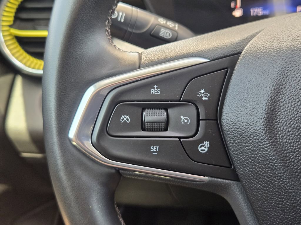Used 2024 Chevrolet Trax LT w/ Driver Confidence Package FWD image 26