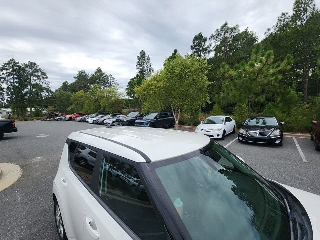 Used 2022 Kia Soul LX w/ Technology Package FWD image 15
