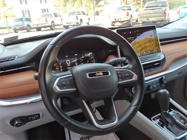 Used 2022 Jeep Compass Limited image 10
