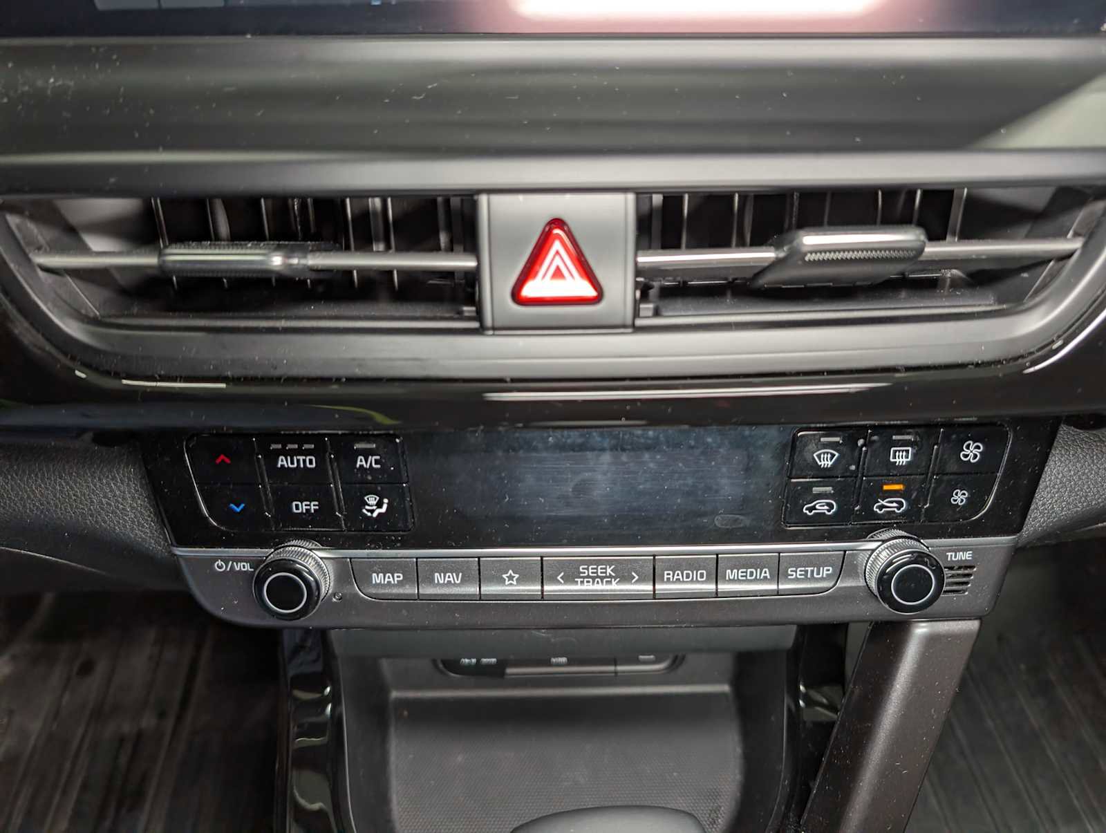 Certified 2024 Kia Seltos S image 30