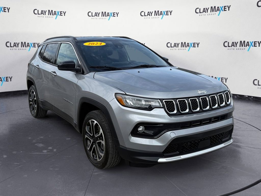 Used 2024 Jeep Compass Limited image 7