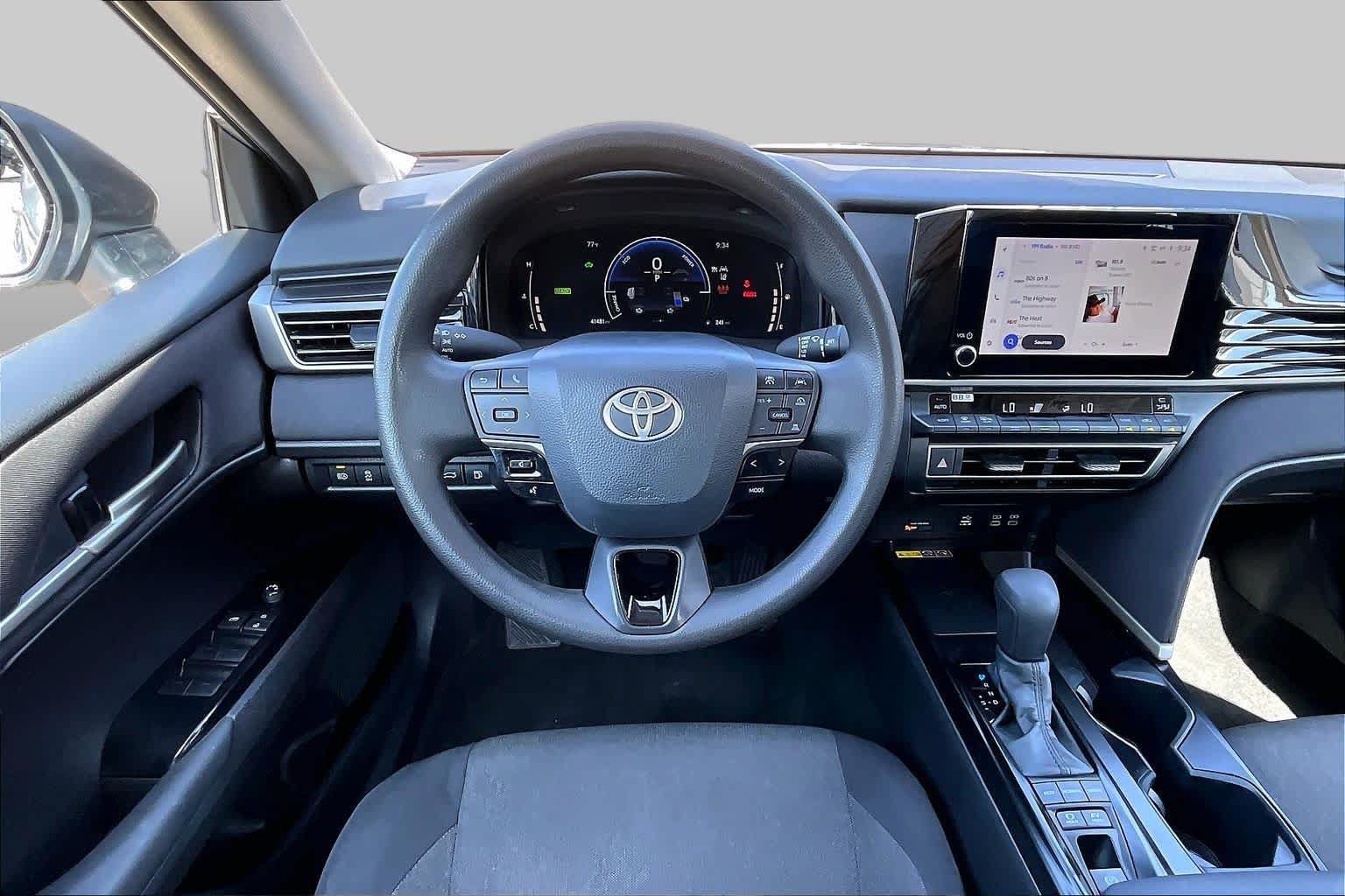 Used 2025 Toyota Camry LE FWD image 6