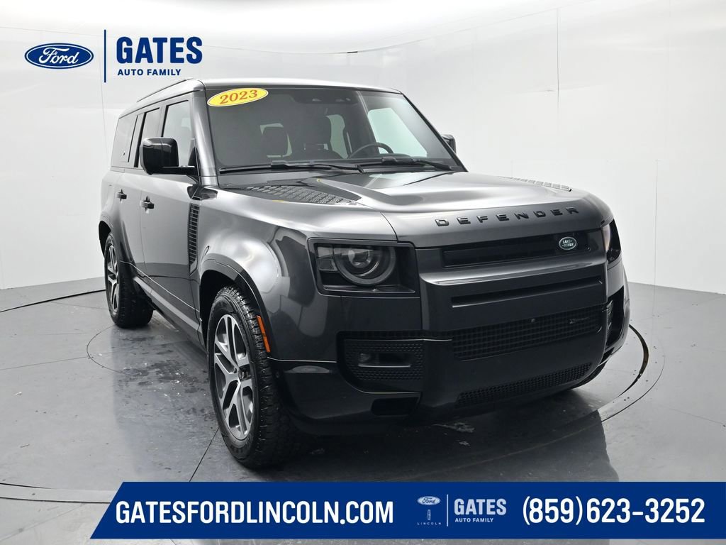 Used 2023 Land Rover Defender 130 X-Dynamic SE image 1