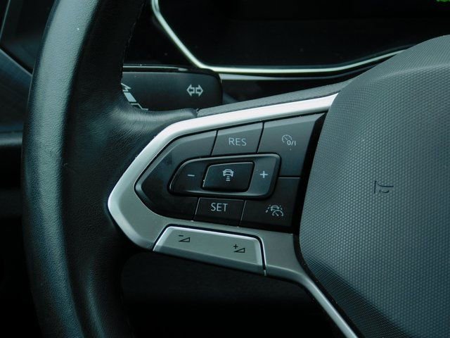 Used 2024 Volkswagen Jetta SE image 18