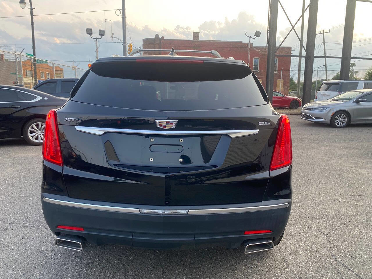 Used 2017 Cadillac XT5 FWD image 9