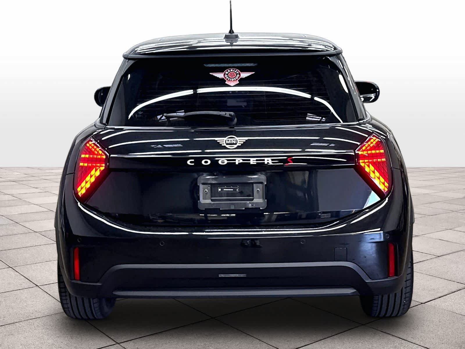 Used 2025 MINI Cooper S FWD image 7