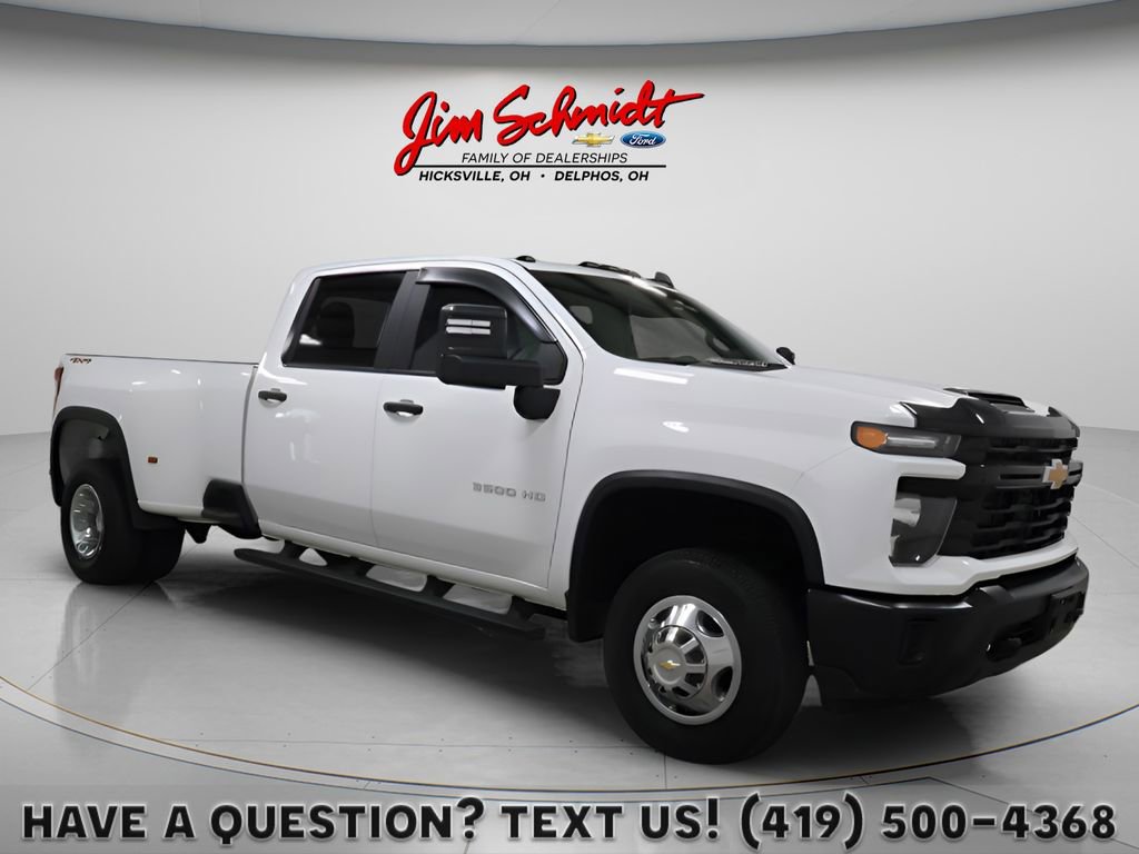 Used 2025 Chevrolet Silverado 3500 W/T AWD/4WD image 1