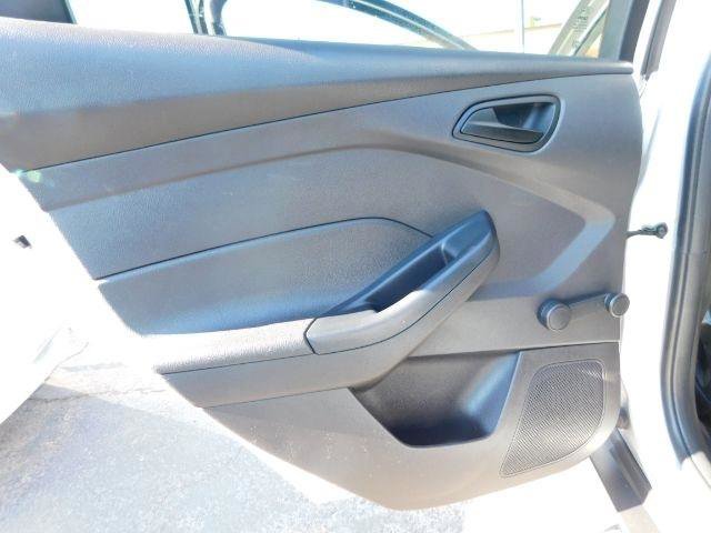 Used 2013 Ford Focus S image 14