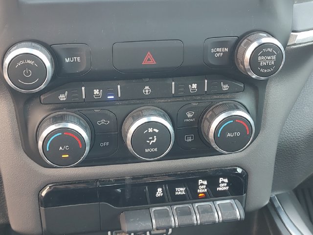 Used 2022 RAM 1500 Laramie w/ Sport Appearance Package AWD/4WD image 17