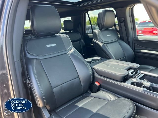 New 2027 Ford Expedition Platinum w/ Stealth Appearance Package RWD image 42