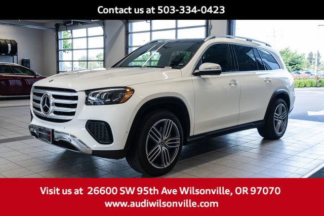 Used 2025 Mercedes-Benz GLS 450 4MATIC image 3