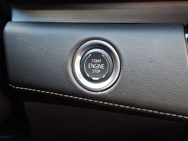 Used 2023 Cadillac Escalade Premium Luxury image 27