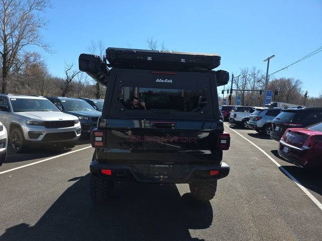 Used 2022 Jeep Gladiator Overland image 22