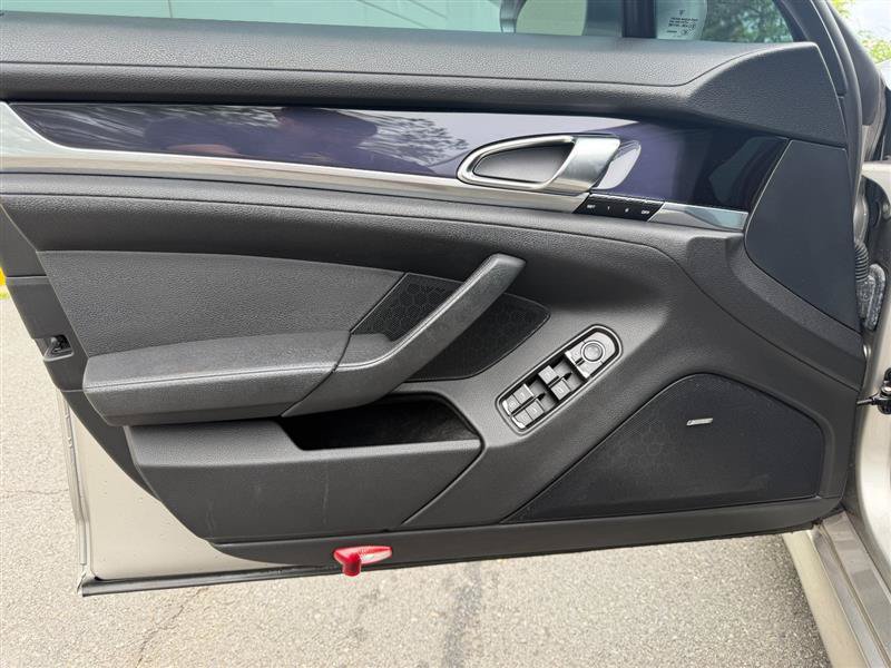 Used 2011 Porsche Panamera image 26