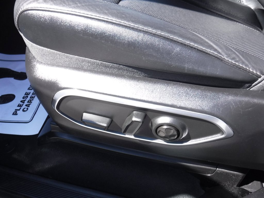 Used 2023 Jeep Wagoneer L Series II image 17