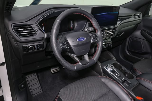 Used 2023 Ford Escape ST-Line w/ Tech Pack #1 FWD image 19