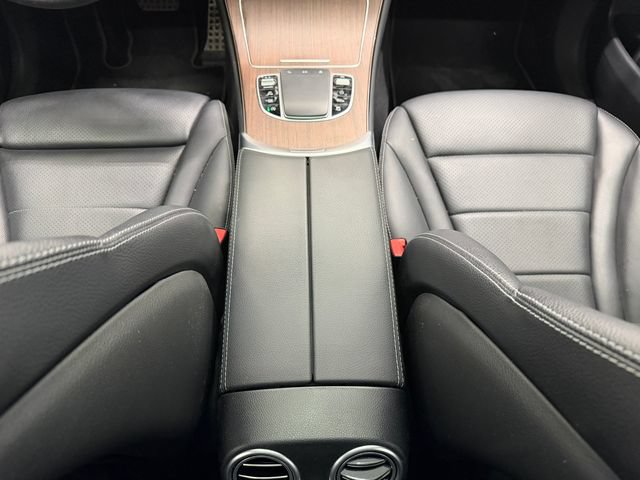 Used 2021 Mercedes-Benz GLC 300 image 37