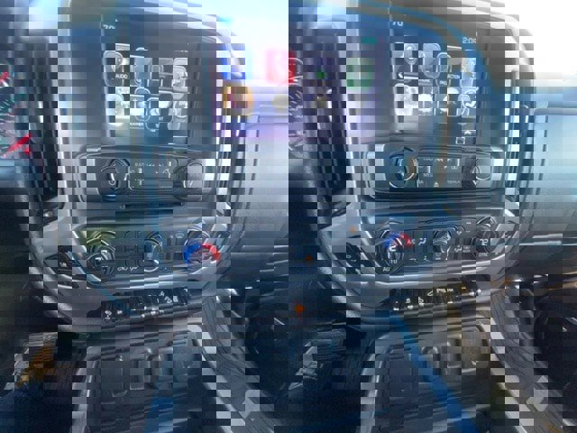 Used 2017 GMC Sierra 2500 SLT w/ Duramax Plus Package image 20